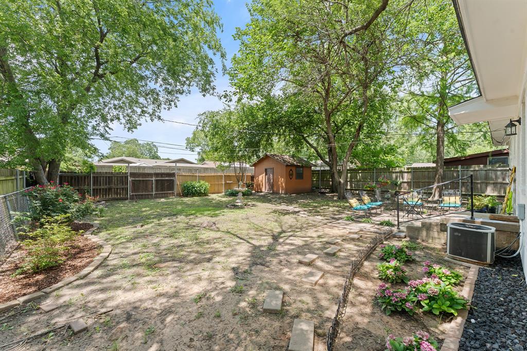1413 Belmont Street Property Photo 11