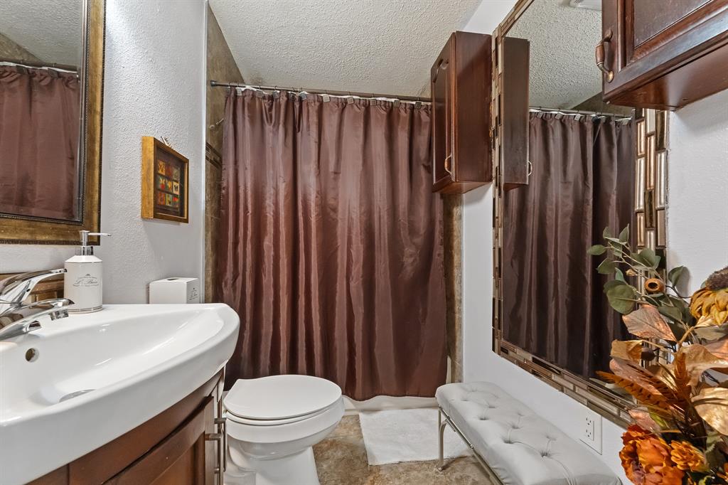 1413 Belmont Street Property Photo 20