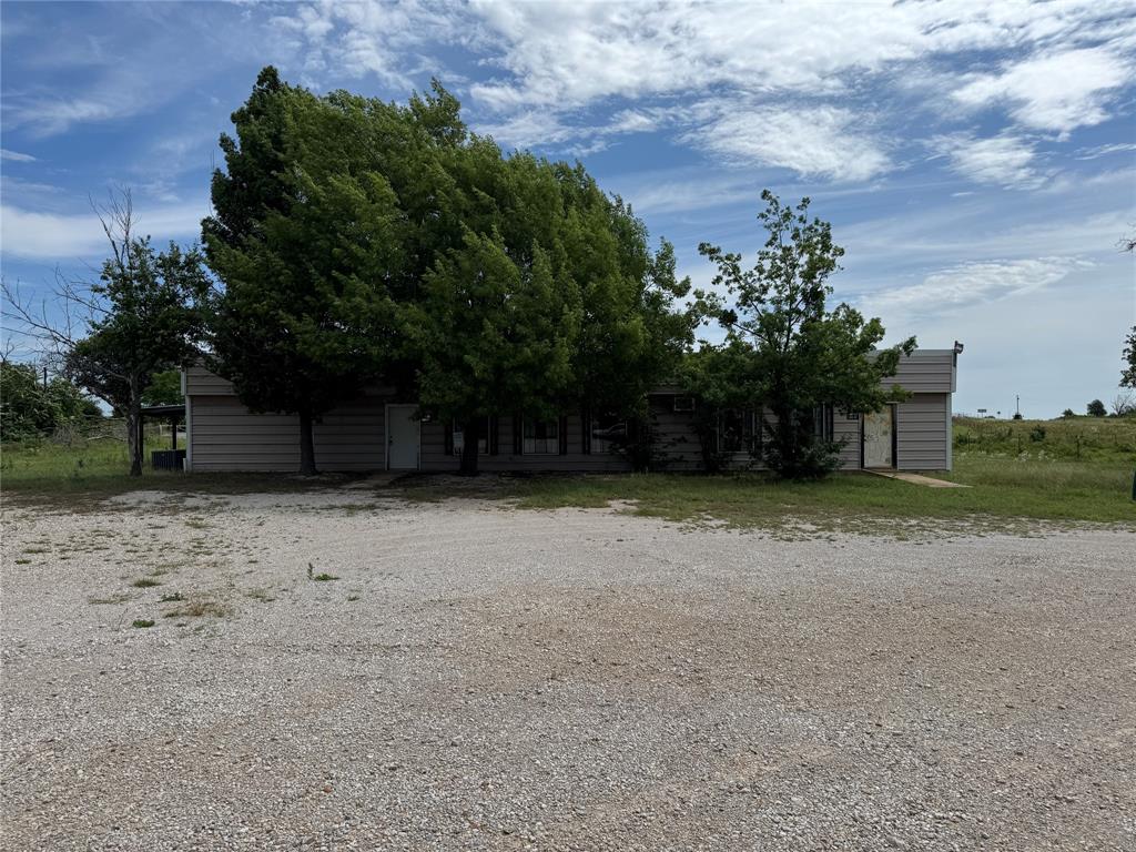 102 N 6 Highway Property Photo 1