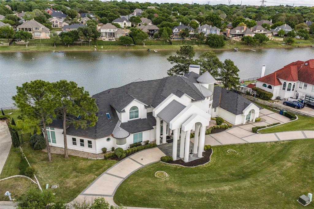 656 Timbercrest Circle Property Photo 1