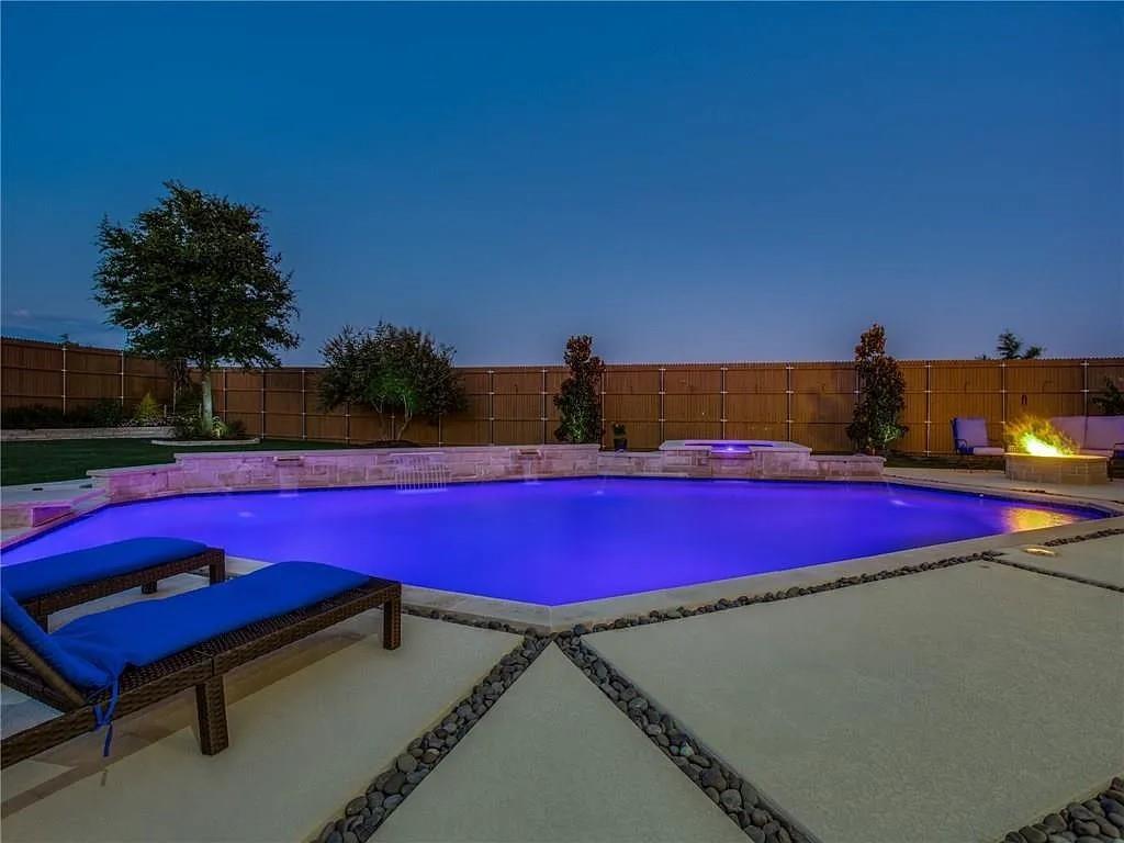 6688 Excelsior Place Property Photo 6