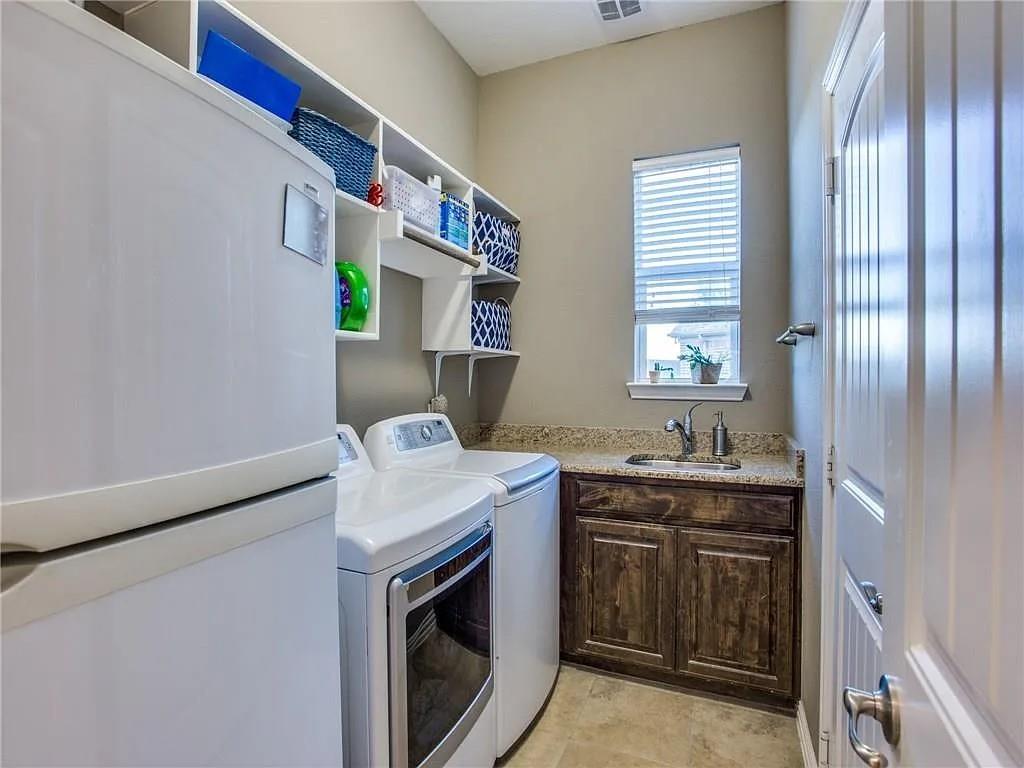 6688 Excelsior Place Property Photo 31