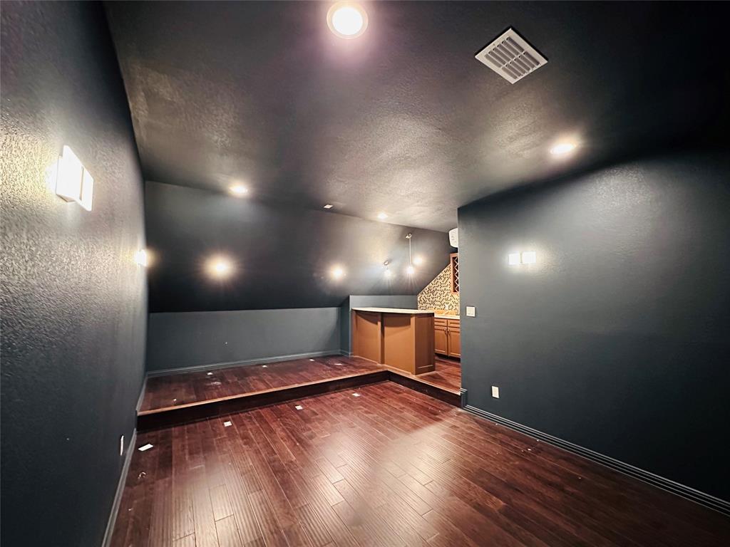 6688 Excelsior Place Property Photo 33