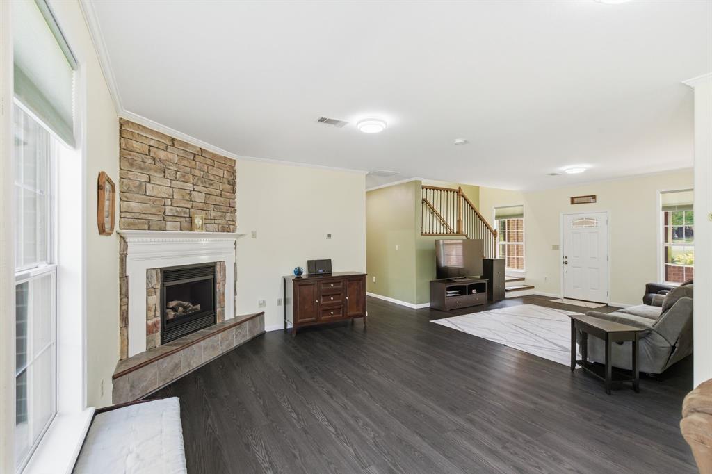 2230 Lake Coves Drive Property Photo 5