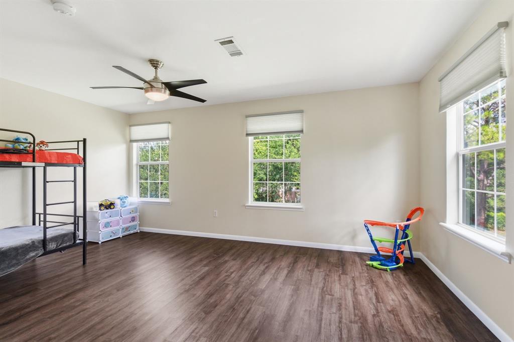 2230 Lake Coves Drive Property Photo 19