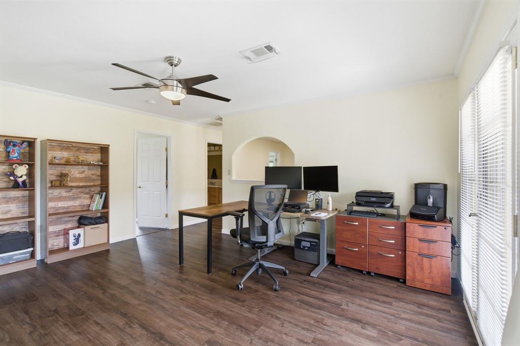 2230 Lake Coves Drive Property Photo 21