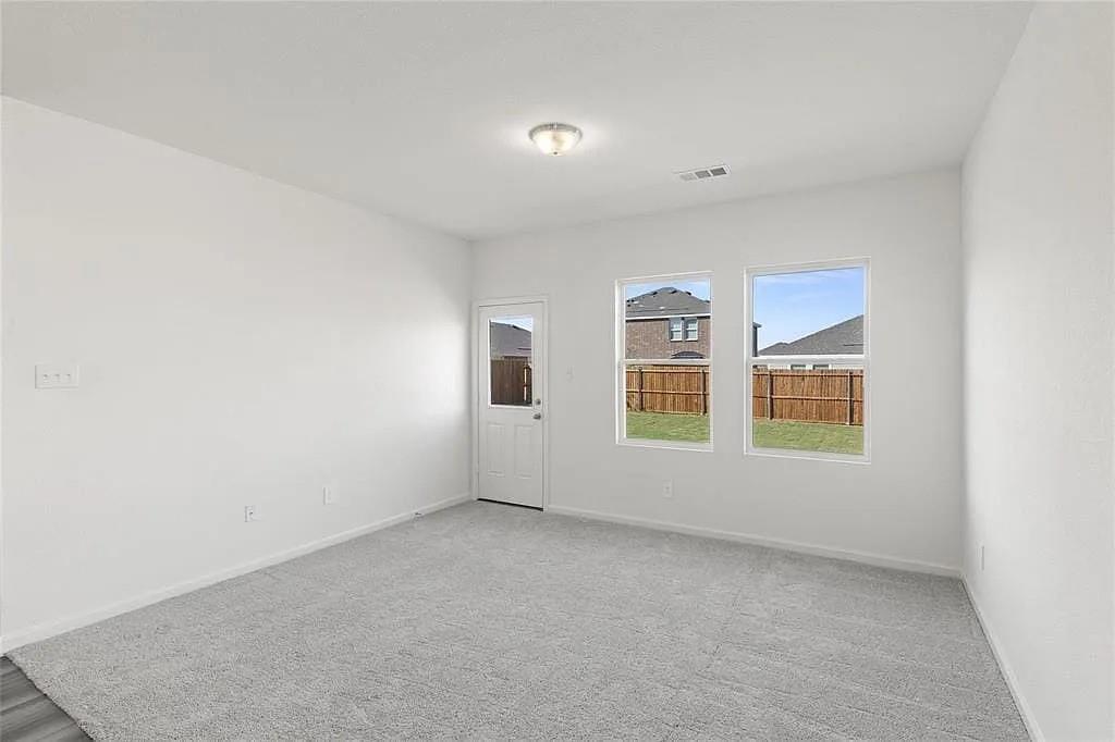 783 Camden Drive Property Photo 3