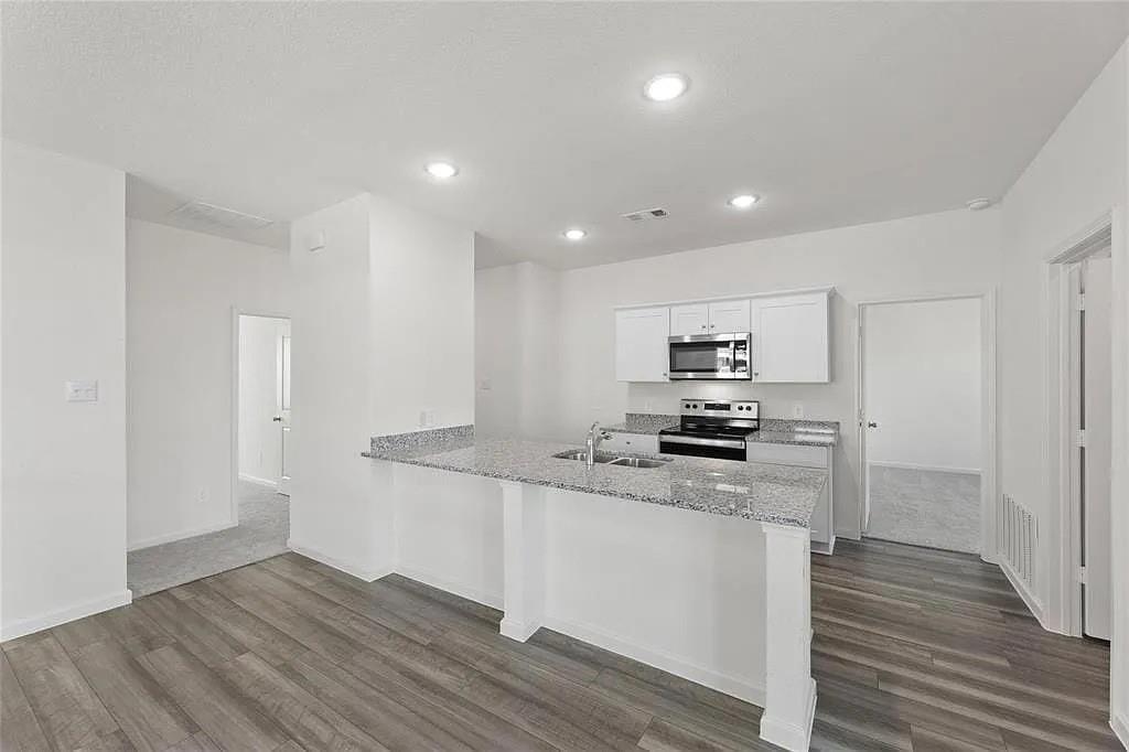 783 Camden Drive Property Photo 4