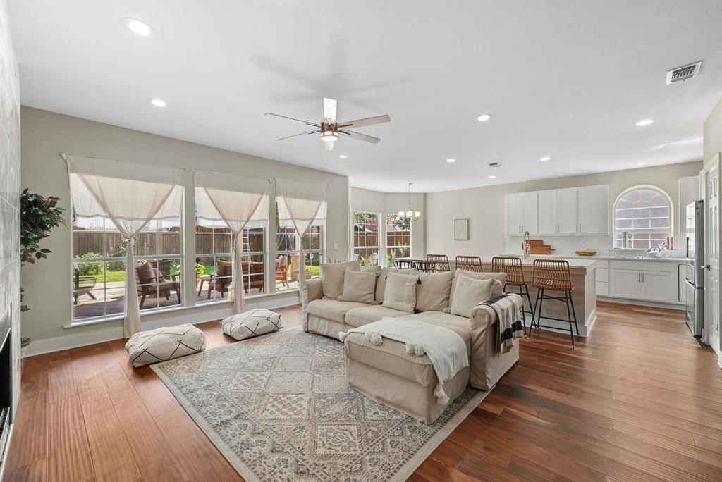 1107 Springfield Lane Property Photo 6