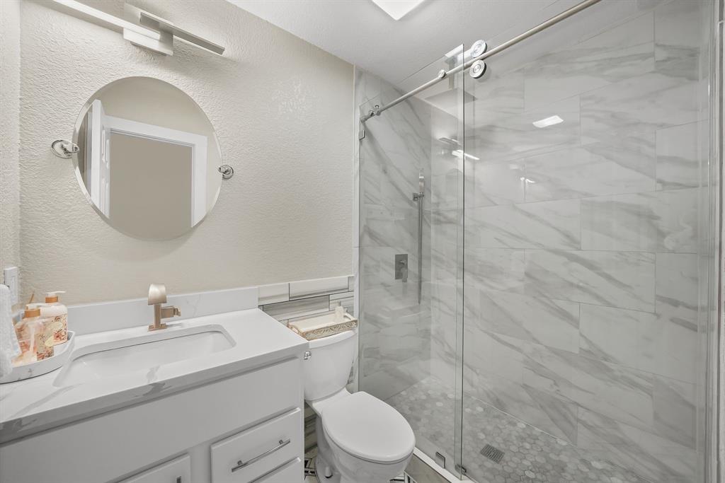 1107 Springfield Lane Property Photo 18