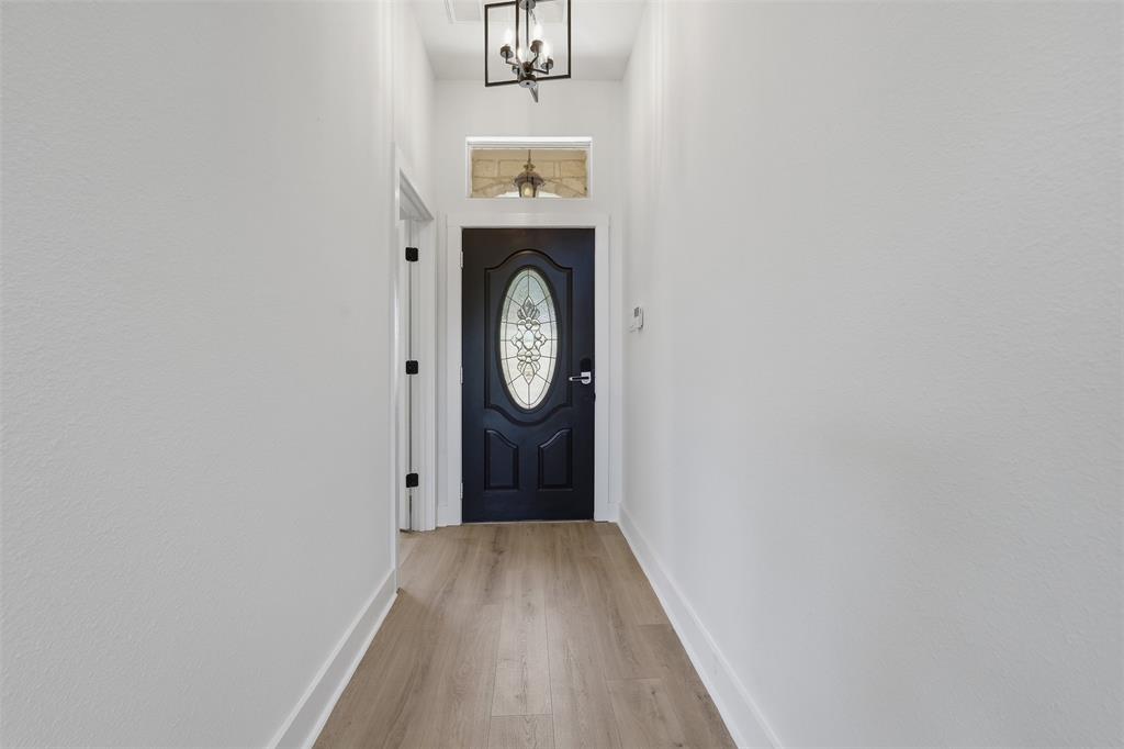 6107 Grande Cove Court Property Photo 6