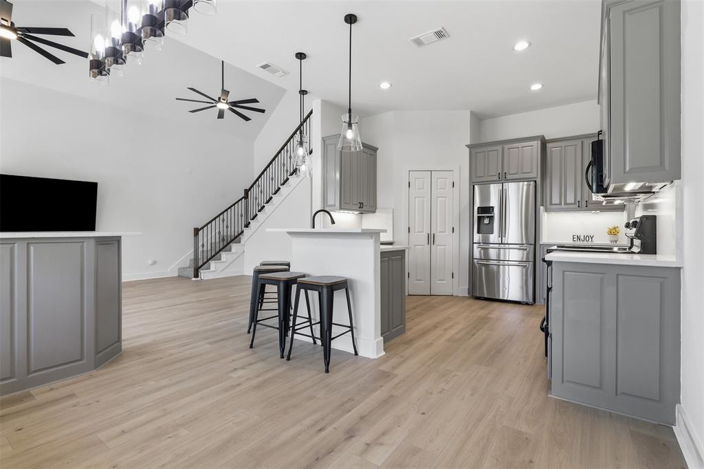 6107 Grande Cove Court Property Photo 10