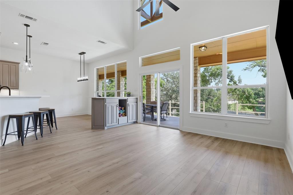 6107 Grande Cove Court Property Photo 11