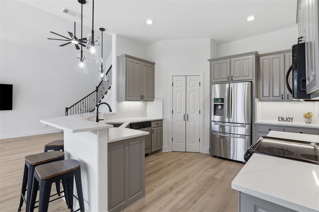 6107 Grande Cove Court Property Photo 13