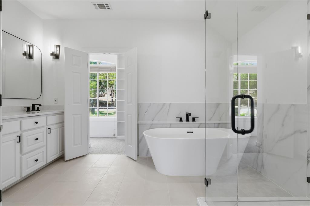 6107 Grande Cove Court Property Photo 24