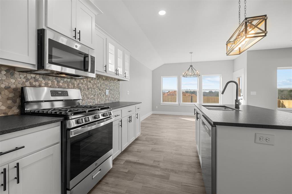 16529 Crossing Circle Property Photo 17