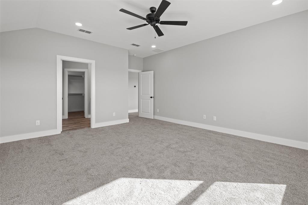 16529 Crossing Circle Property Photo 20