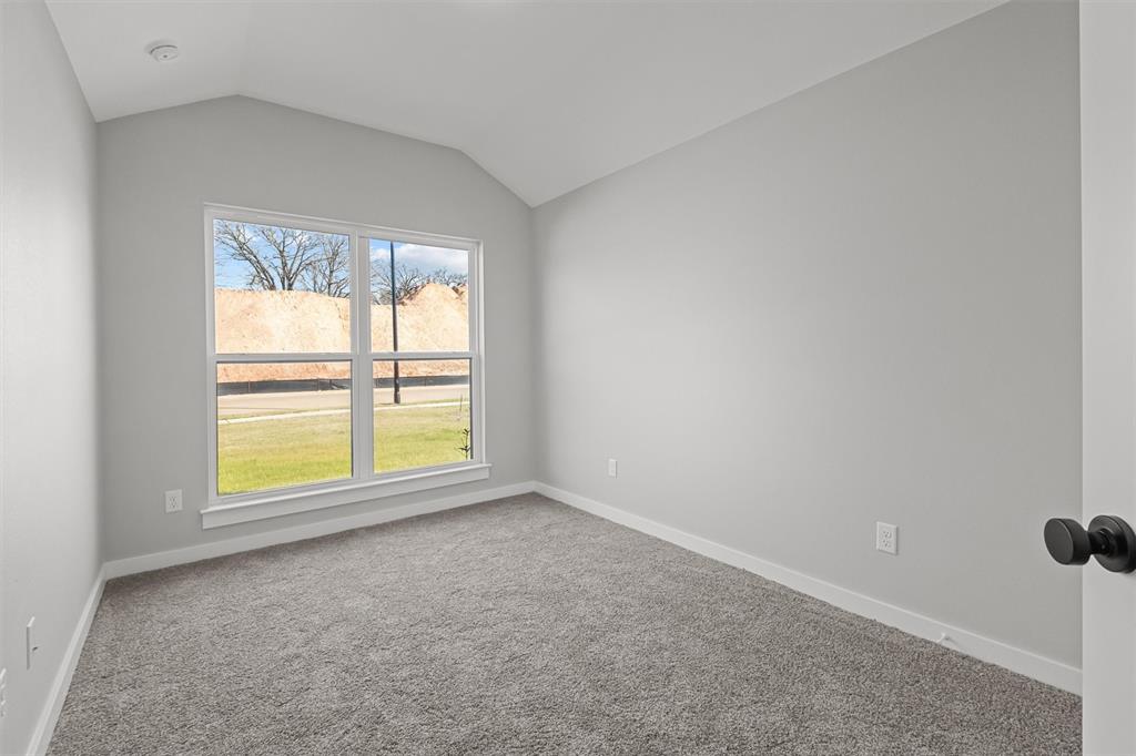 16529 Crossing Circle Property Photo 24