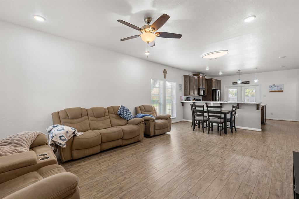 300 N Bermuda Street Property Photo 3