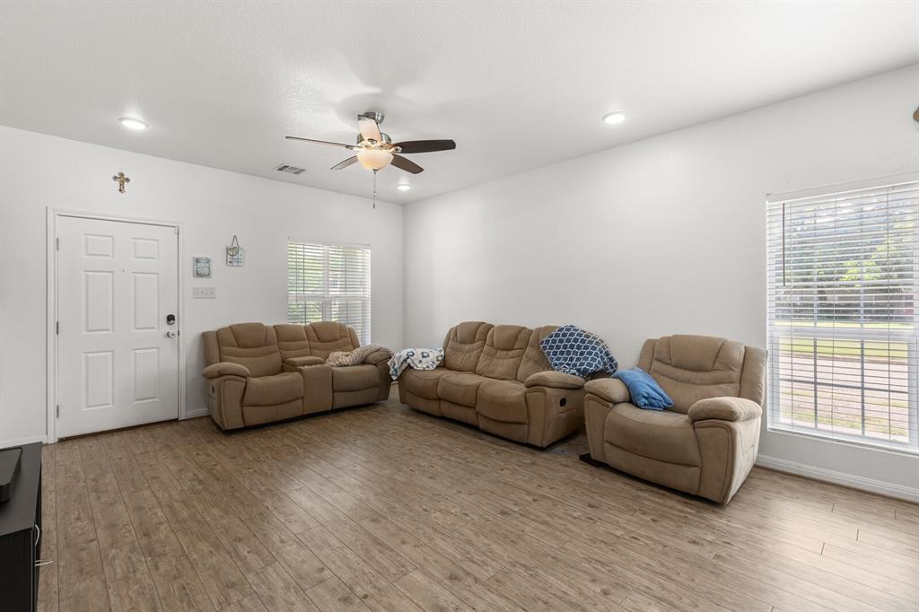 300 N Bermuda Street Property Photo 6