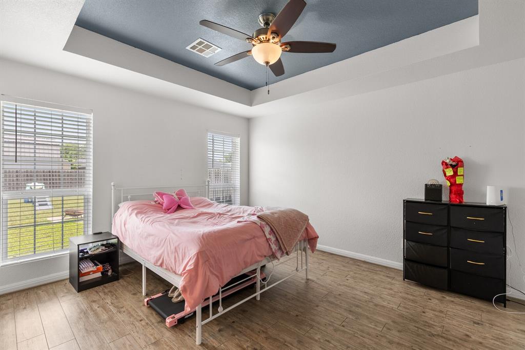 300 N Bermuda Street Property Photo 18