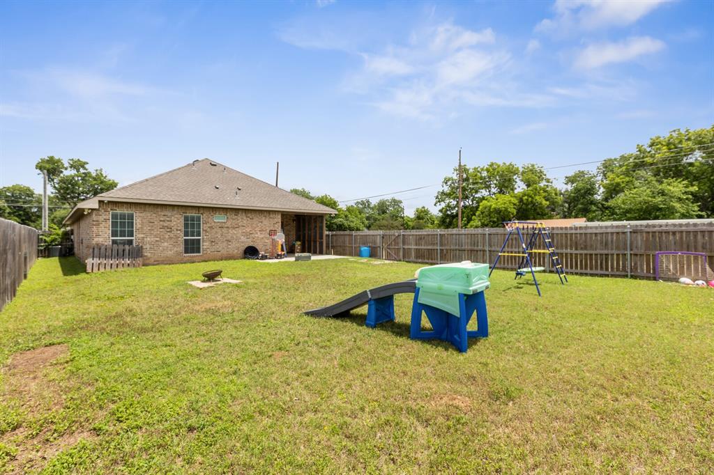 300 N Bermuda Street Property Photo 26