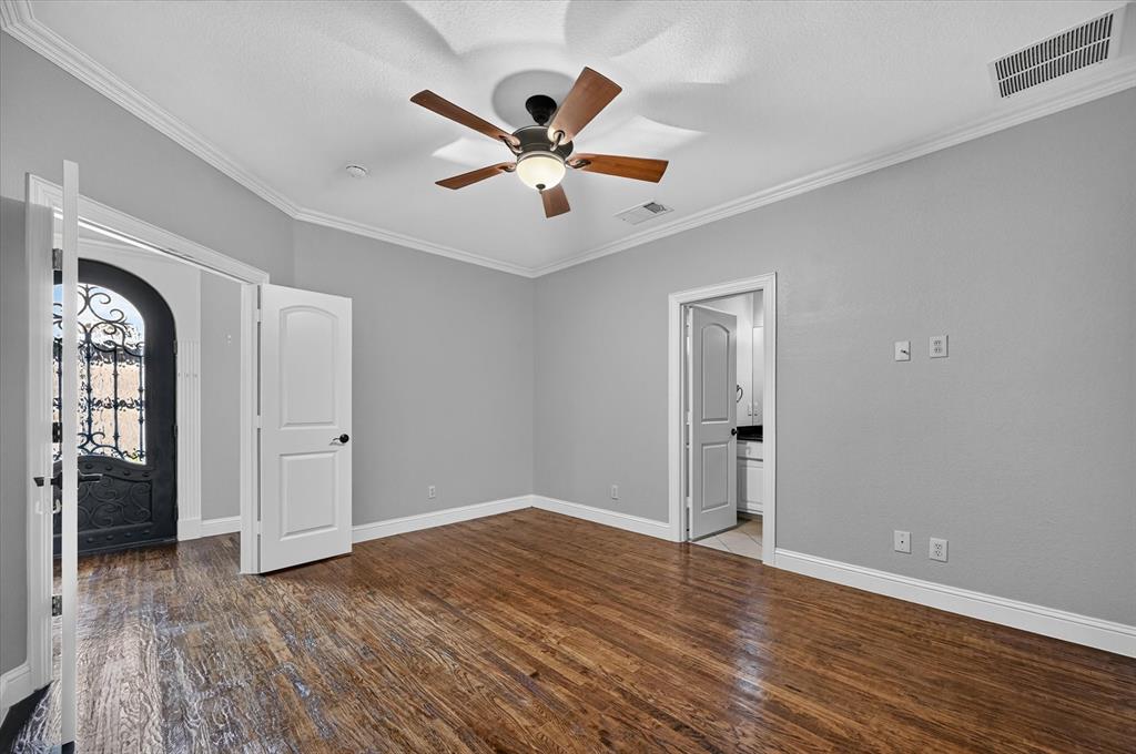6220 Oram Street B Property Photo 6