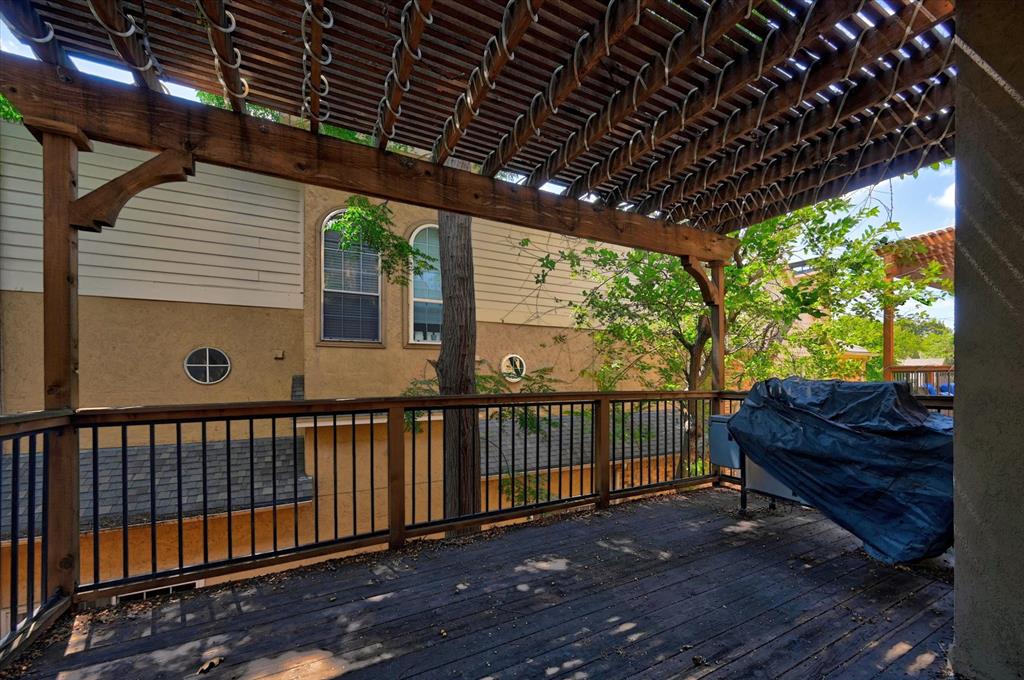 6220 Oram Street B Property Photo 17