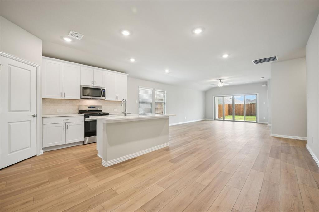 1408 Old Stead Drive Property Photo 3