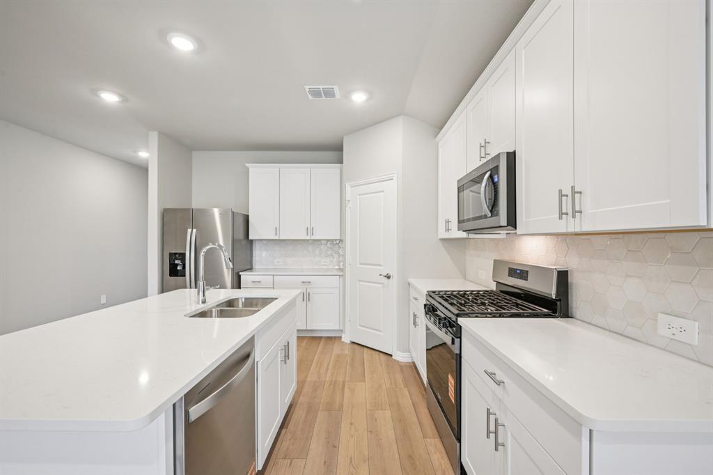 1408 Old Stead Drive Property Photo 4