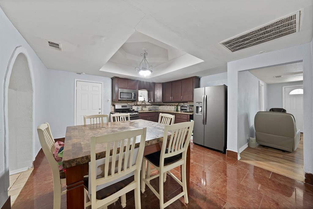 1717 E Harvey Avenue Property Photo 13