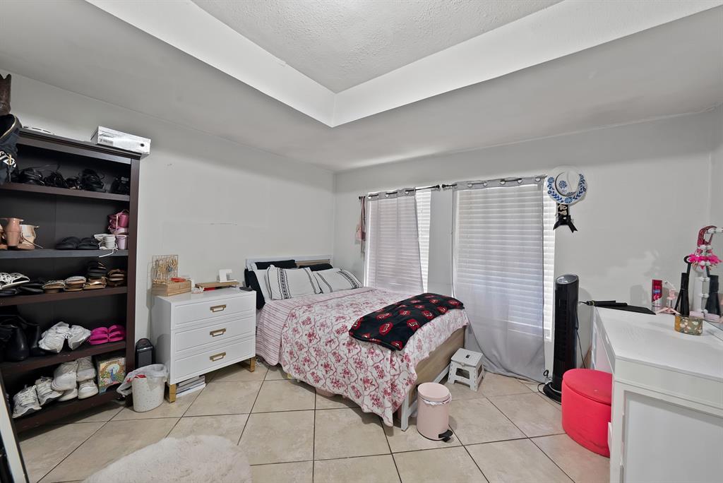 1717 E Harvey Avenue Property Photo 14