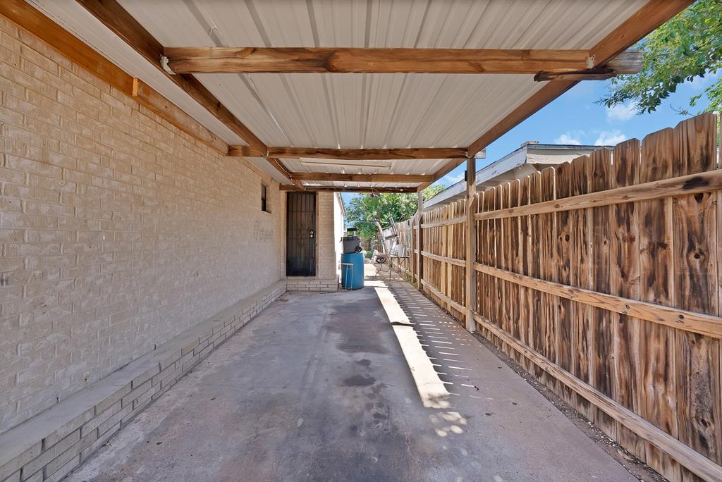 1717 E Harvey Avenue Property Photo 23