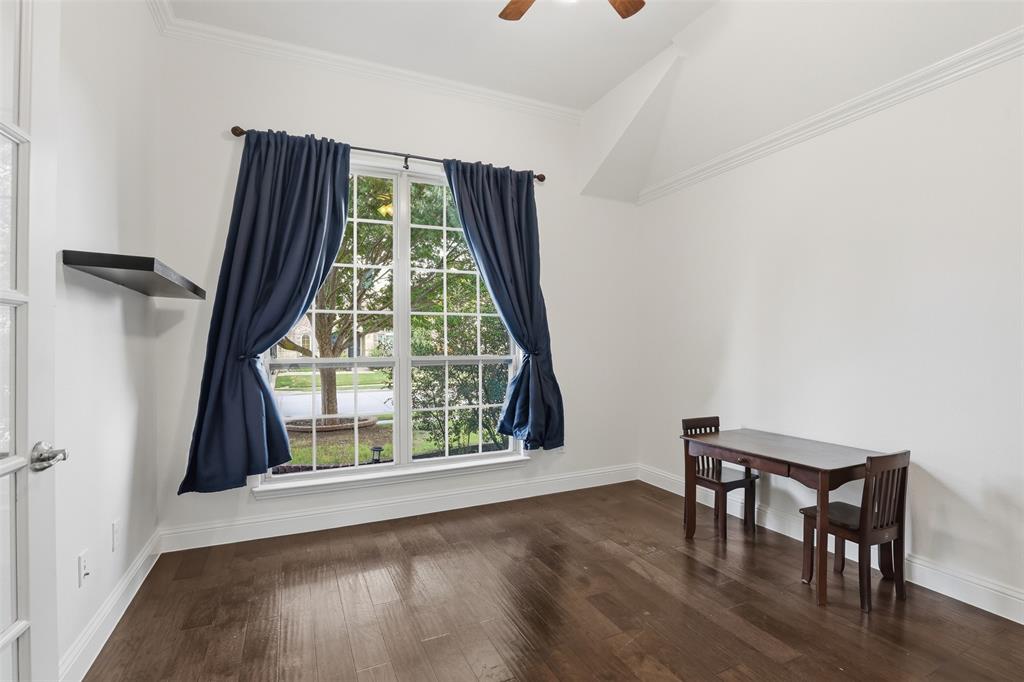 1383 Sandhurst Drive Property Photo 14