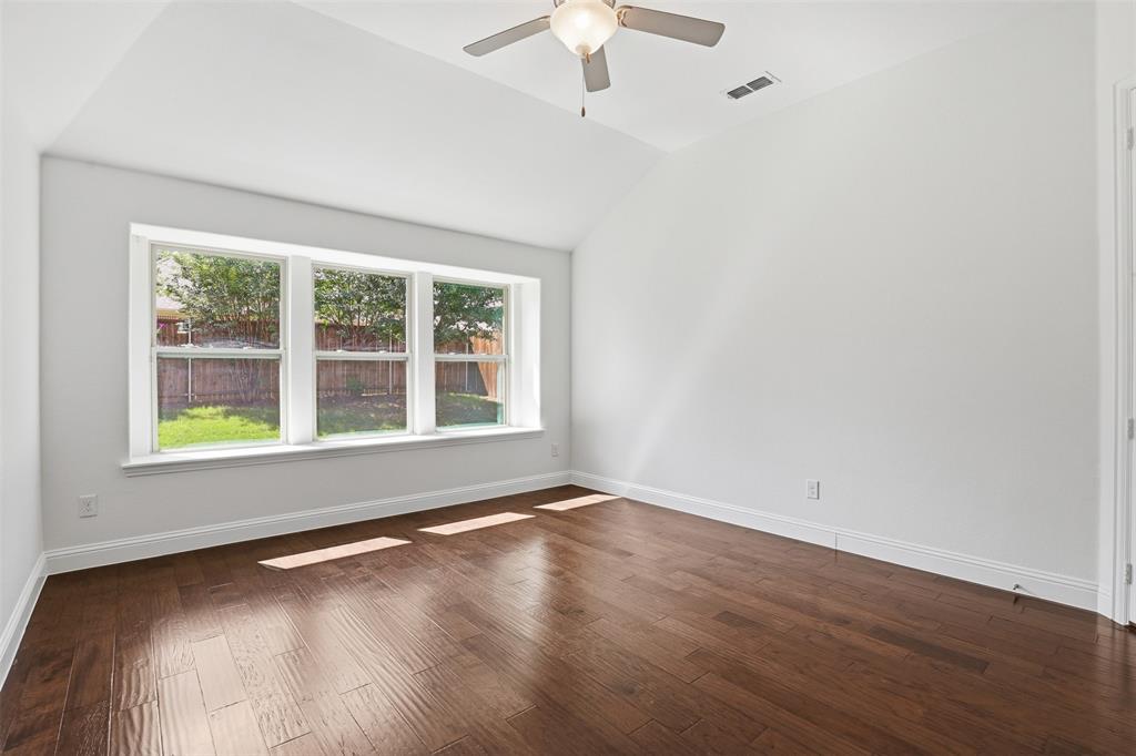 1383 Sandhurst Drive Property Photo 25