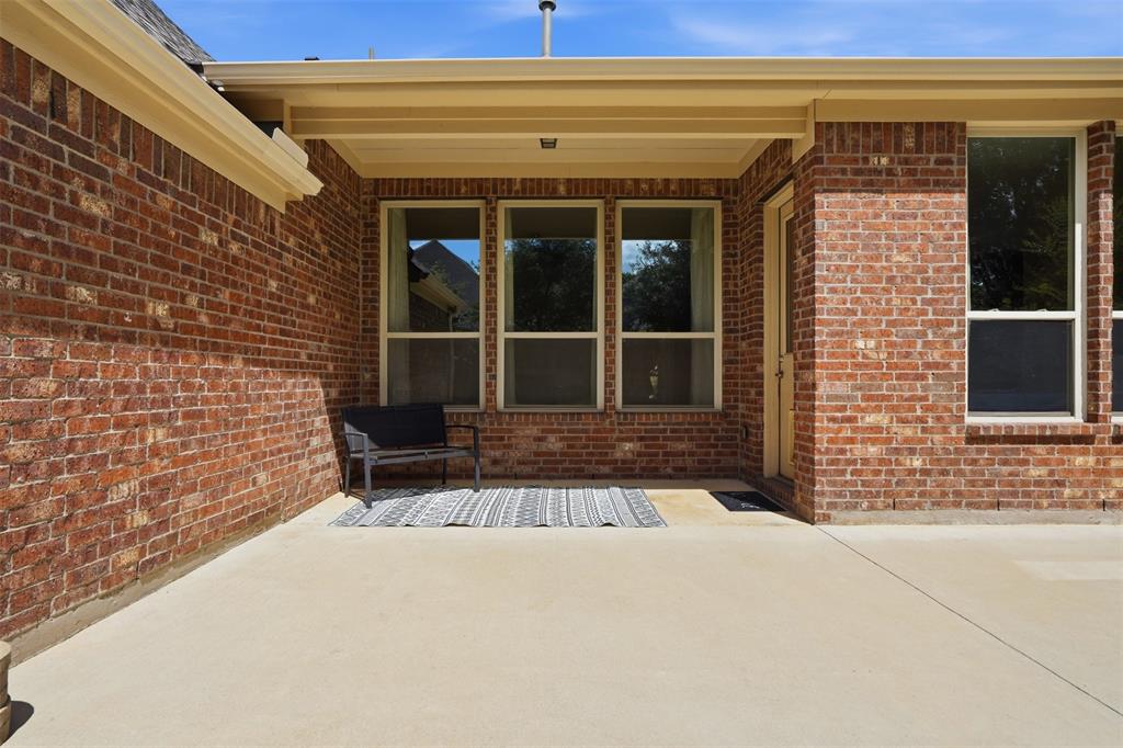 1383 Sandhurst Drive Property Photo 31