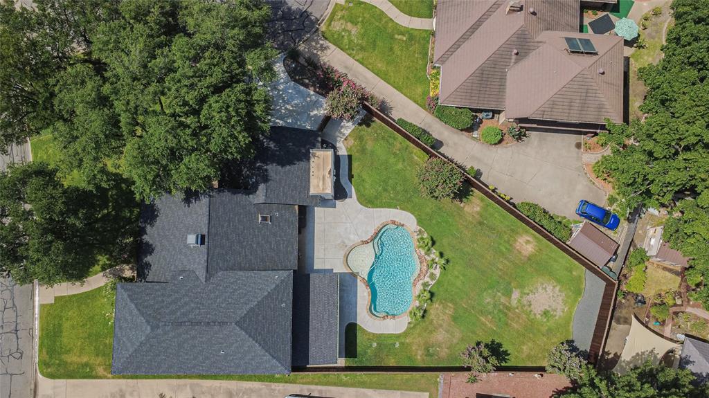1121 Augusta Court Property Photo 38