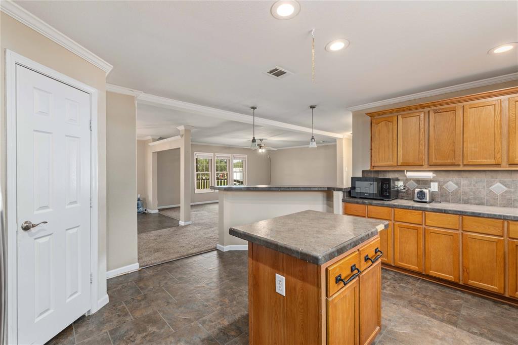 3081 Beachside Drive Property Photo 10