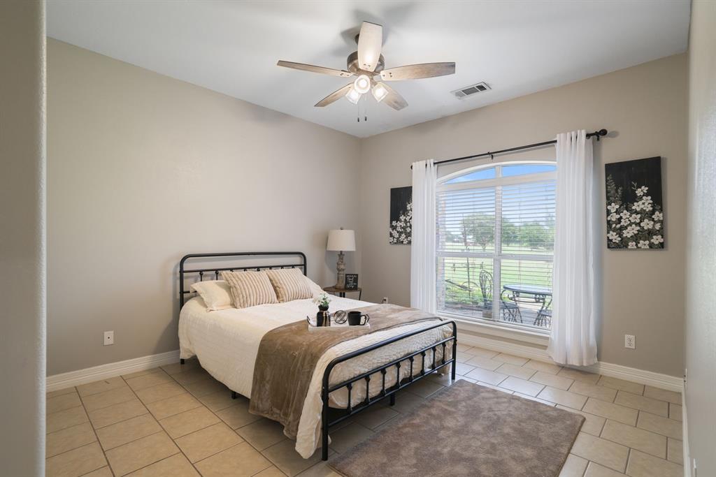 303 Celtic Road Property Photo 17