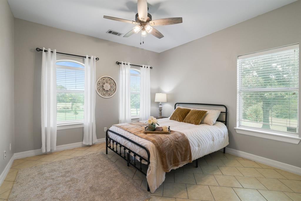 303 Celtic Road Property Photo 20