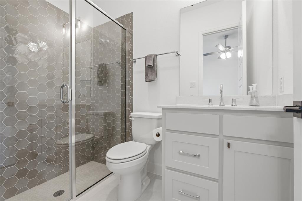 2360 Fallsview Court Property Photo 21