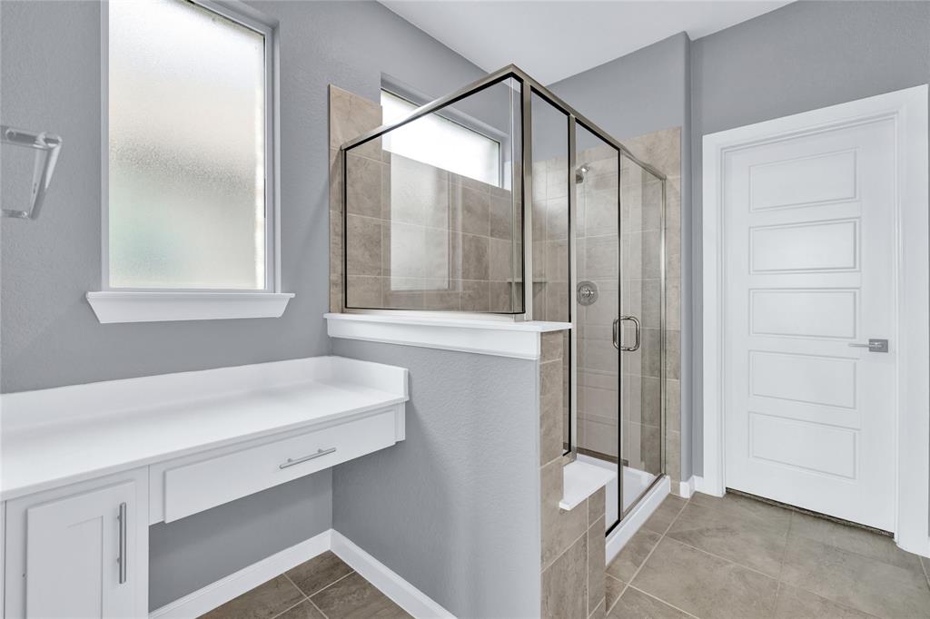3904 Starlight Creek Drive Property Photo 13