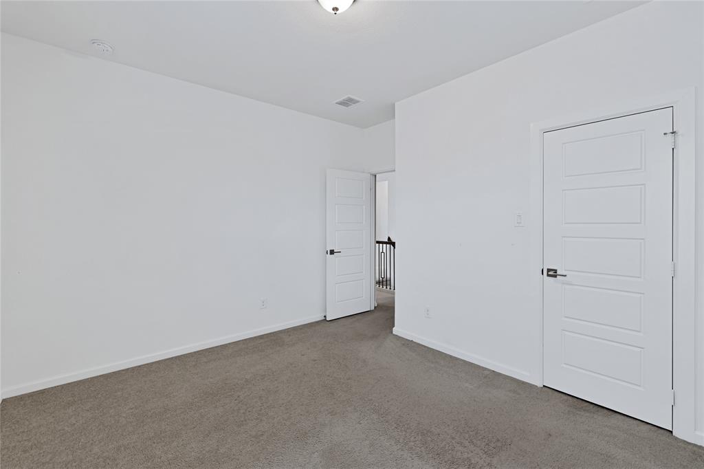 3904 Starlight Creek Drive Property Photo 18