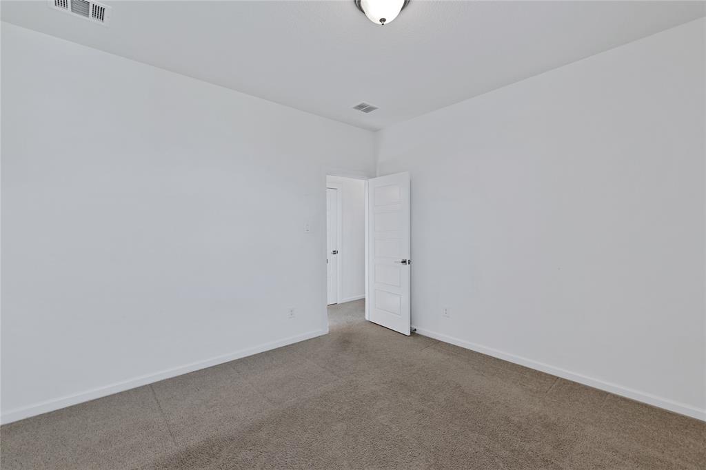 3904 Starlight Creek Drive Property Photo 22