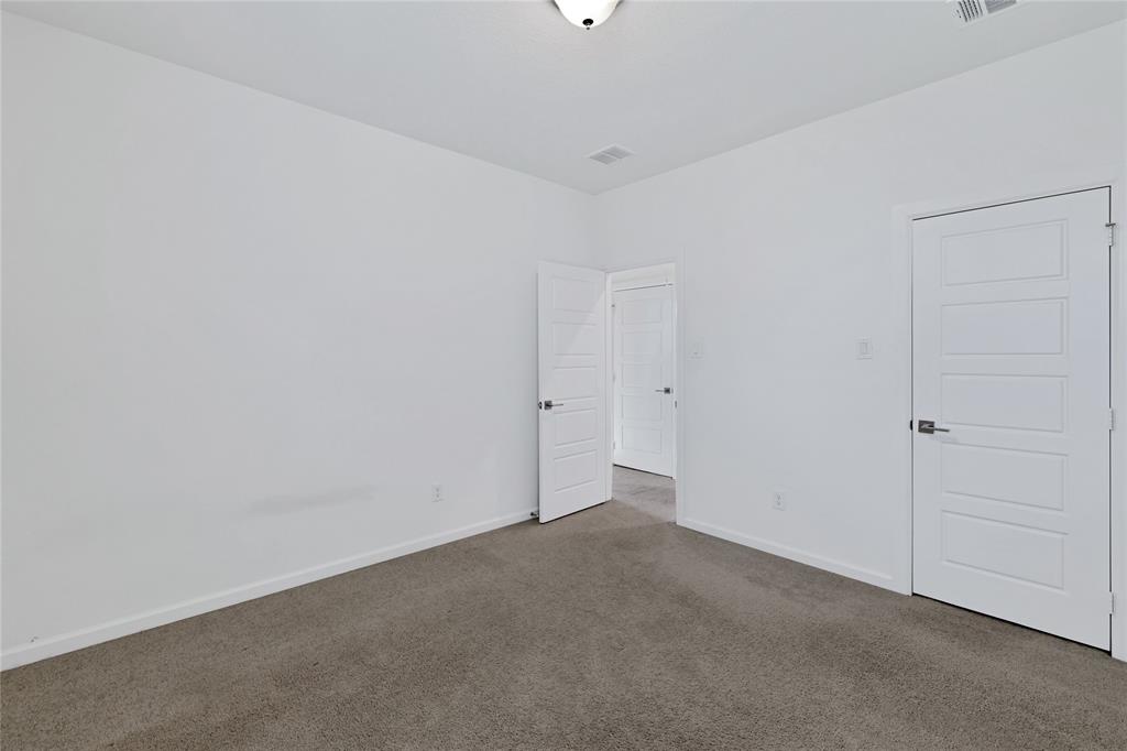 3904 Starlight Creek Drive Property Photo 24