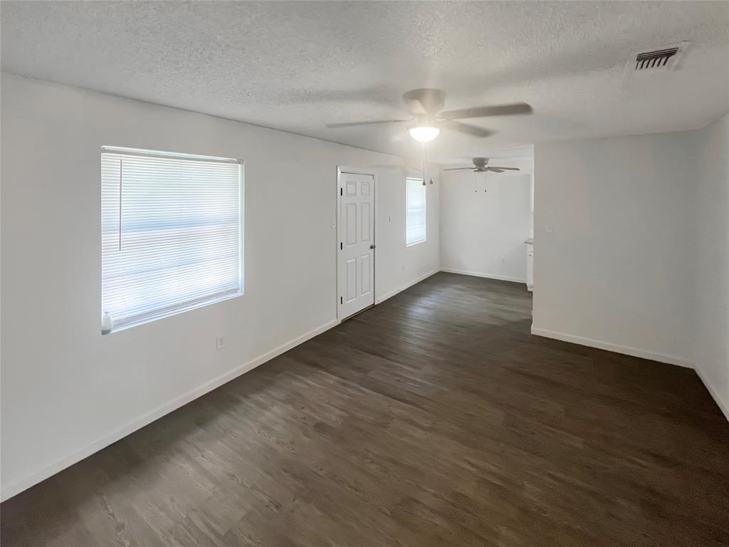 3008 Farrell Lane Property Photo 6