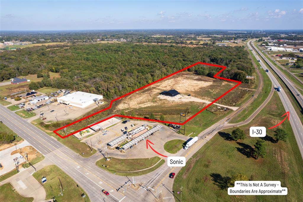 440 I-30 Property Photo 3