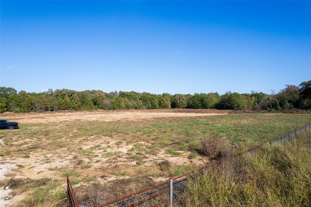 440 I-30 Property Photo 8