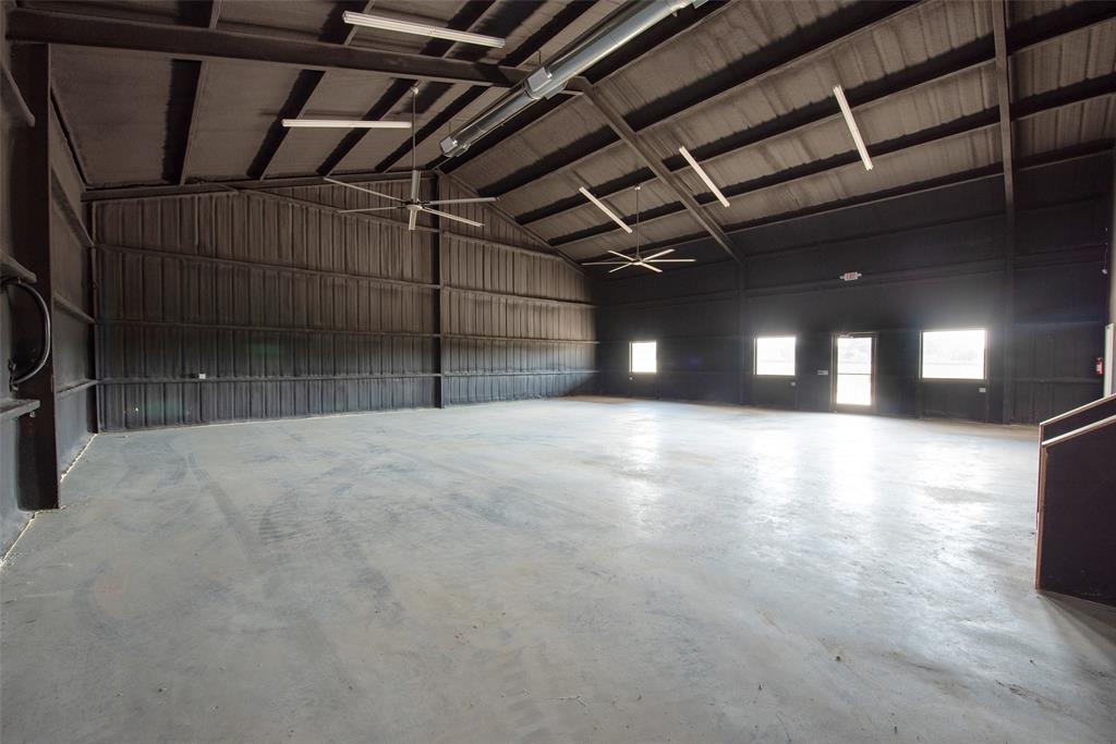 440 I-30 Property Photo 11