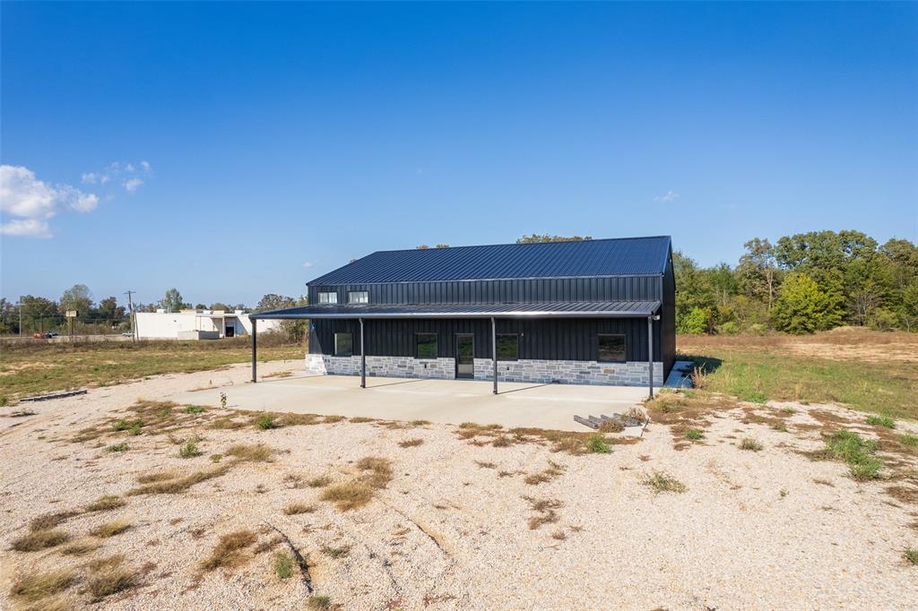 440 I-30 Property Photo 27